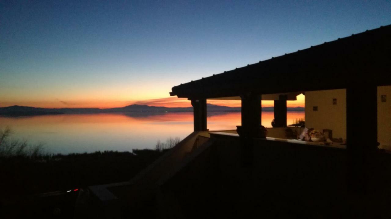 B&B Torre Del Lago Trasimeno Passignano sul Trasimeno Exterior foto